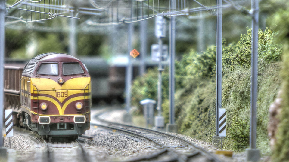 Gyönyörű modellvasút HO méretarányban a luxemburgi vasúti közlekedés modellvonataival
